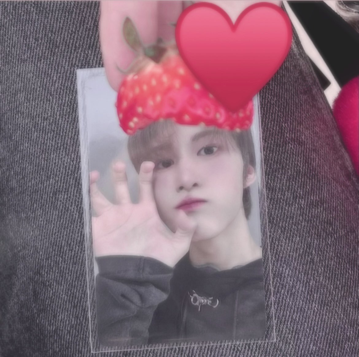 🅚🅝 tweet media