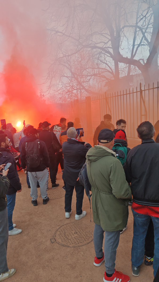 Les Fadas de Paris tweet media