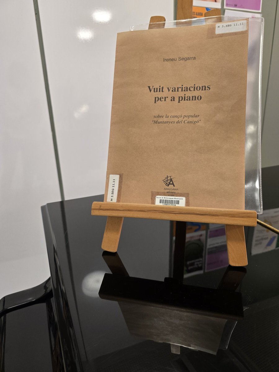 BibliotecaVicPB's tweet photo. Has descobert la secció de partitures que tenim a la planta 2?. Ara, a més, trobaràs una partitura al vestíbul per gaudir del piano. @bibliotequesXBM @bibliotequescat @vic_cultura @vic_educacio #quefemalesbiblios #magradallegir #partitures #piano https://t.co/TPA5BX71Pm
