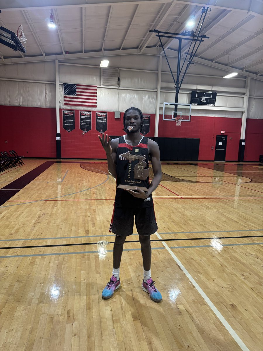 CoachSam03's tweet photo. Back to back district champs
Westfield prep 47 
Redford Union  44

@TheDZoneBBall @scoopIPS @PrepHoops  @HWFoundation @MHSAA https://t.co/mkQykGspGa