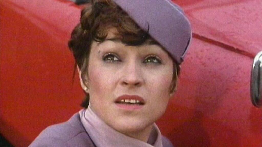 atruedrwhofan's tweet photo. #OTD 1981: say G'Day to Tegan Jovanka, who wandered into the TARDIS and became a companion in #DoctorWho #Logopolis Episode One https://t.co/EA3GKDN1TK