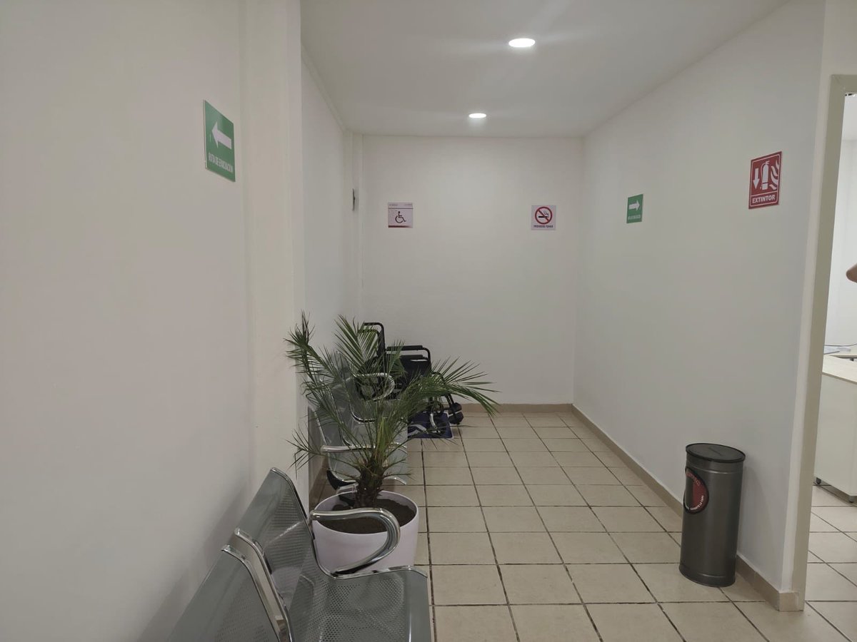 Ya se encuentra en operación el nuevo Consultorio de Medicina Familiar del <a href="/ISSSTE_mx/">ISSSTE</a> en 𝗛𝘂𝗶𝗿𝗮𝗺𝗯𝗮, 𝗠𝗶𝗰𝗵𝗼𝗮𝗰𝗮́𝗻. Tiene médico, enfermero y está equipado en su totalidad. 

El 𝗣𝗹𝗮𝗻 𝗠𝗶𝗰𝗵𝗼𝗮𝗰𝗮́𝗻 𝗽𝗼𝗿 𝗹𝗮 𝗣𝗮𝘇 𝘆 𝗹𝗮 𝗝𝘂𝘀𝘁𝗶𝗰𝗶𝗮 también implica