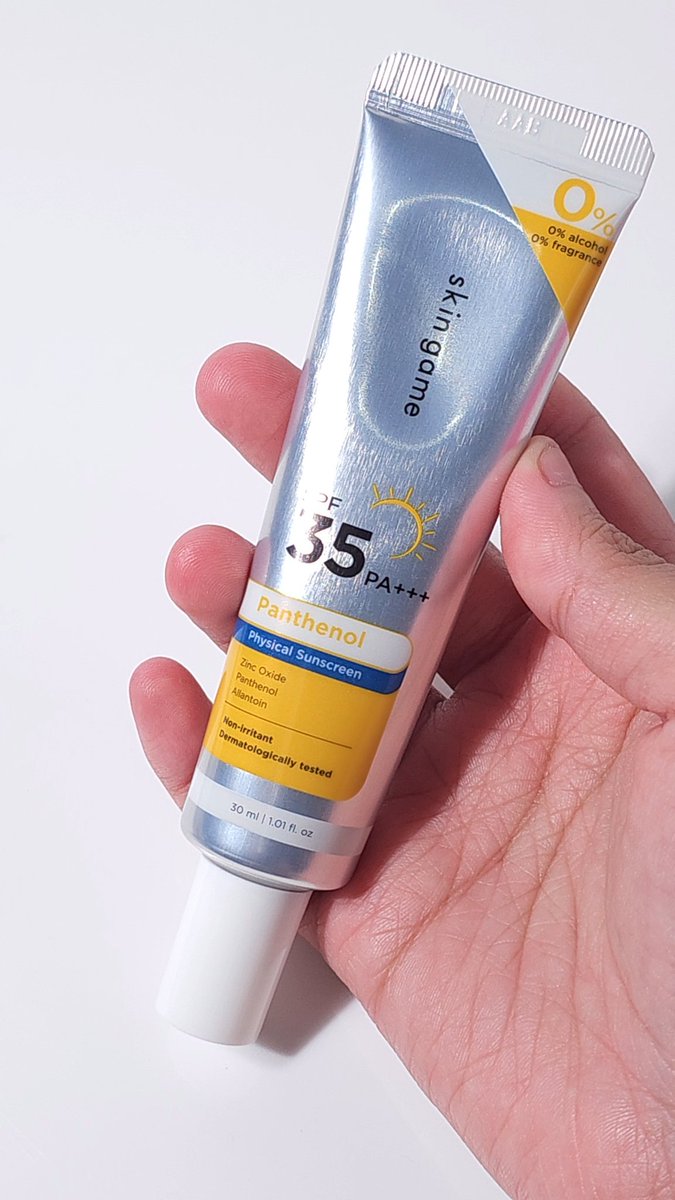 hmtly's tweet photo. please please.... semenjak ganti ke physical sunscreen udah ga ada jerawat rewel lagi 🥹 https://t.co/Xa1LndT1nZ