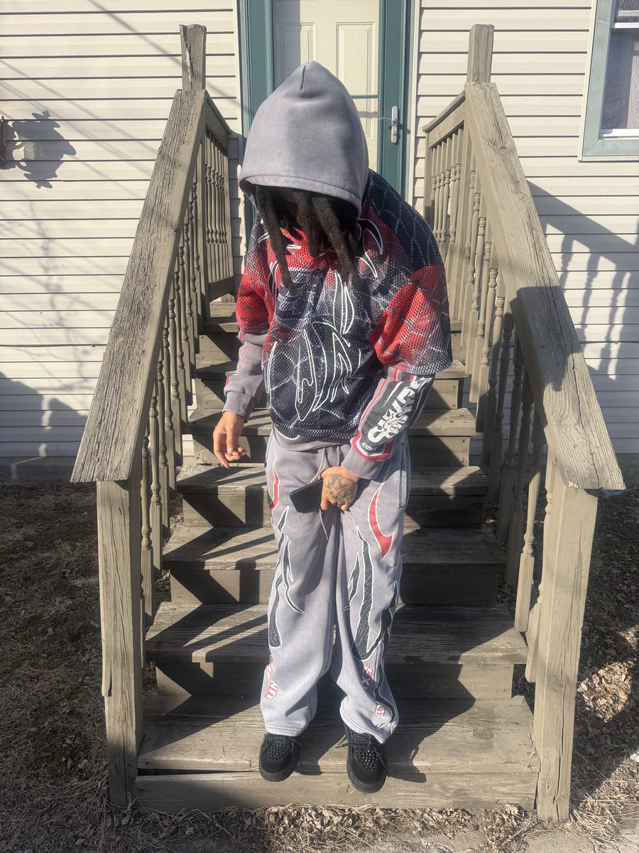TwoTone999's tweet photo. I just pop shi🤷🏽‍♂️💯🦶🏽 https://t.co/d1gk8NT8j0