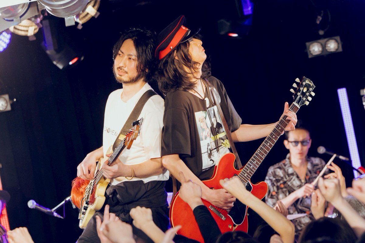 ItsTHEBOHEMIANS's tweet photo. 心斎橋JANUSにご来場のみなさまありがとうございました！！

10年ぶりのJANUSでしたが、最高でした。

楠部真也サポートドラムは今ツアーラスト、まことにありがとうございました（ツアー後も決まってるライブあります）

次は3/14札幌！！

写真：浜村晴奈 https://t.co/7UUOWyQ18C