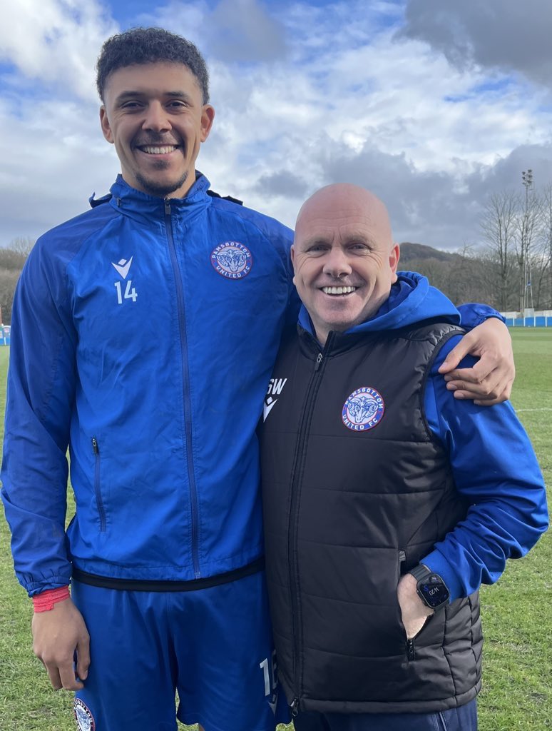 RamsbottomUtd's tweet photo. New signing to introduce to you and that is defender Louis Jeanne who’s joined us from Barnoldswick Town and goes straight into today’s squad. 

Welcome to Rammy Louis! https://t.co/Qr7vMPhzDO