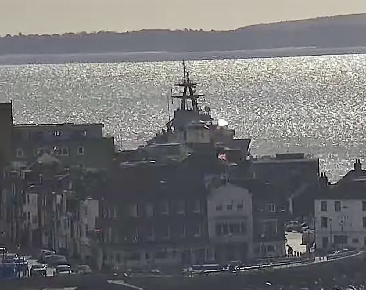 WarshipCam tweet media