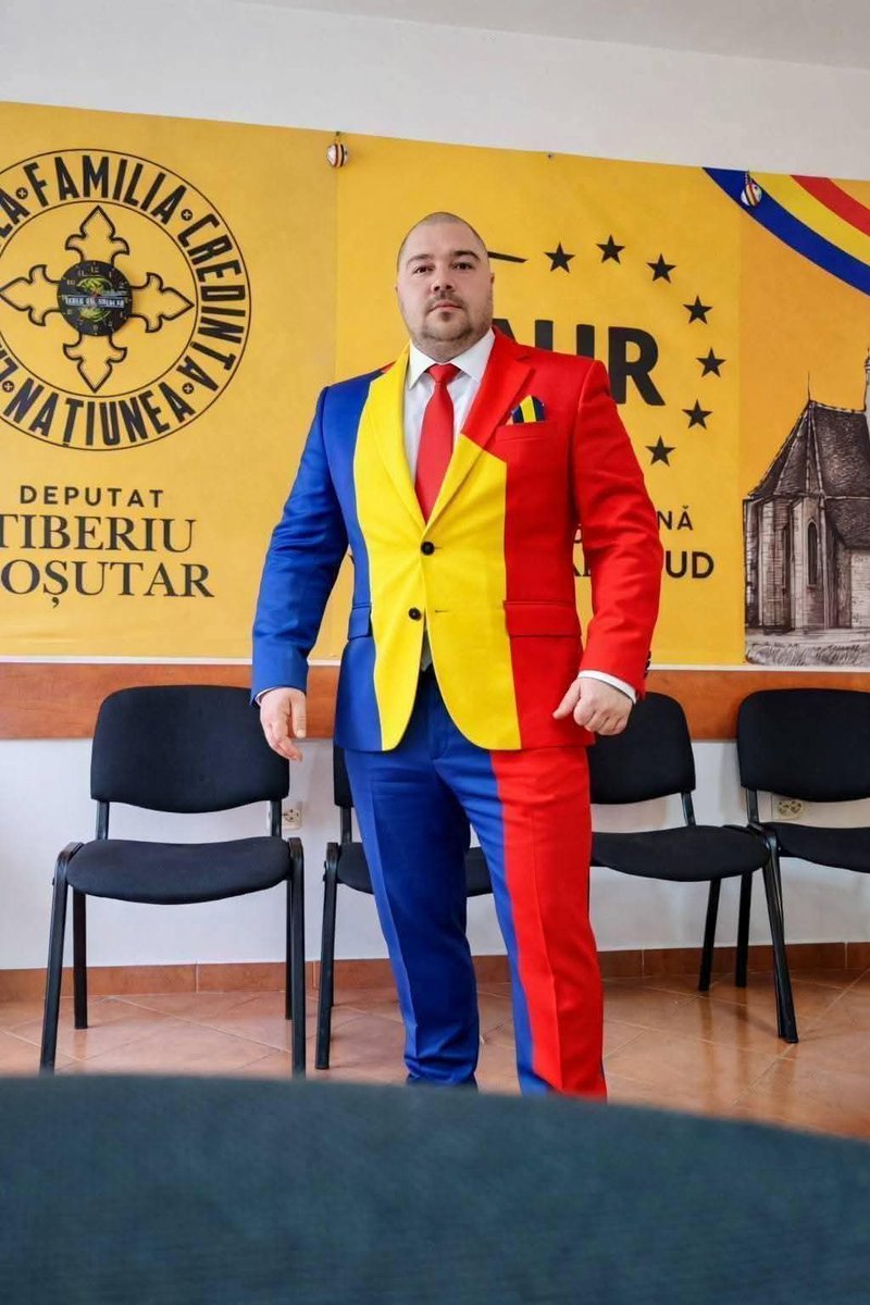 Boris Blue Eyes tweet media