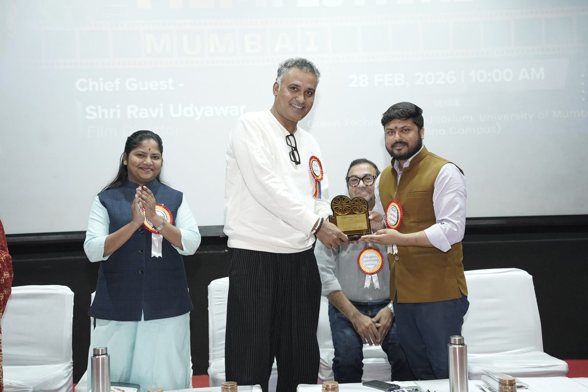 nsffmumbai's tweet photo. राष्ट्रीय कला मंच द्वारा आयोजित NSFF ( National Student film festival 2026 ) का उद्घाटन मुंबई विश्वविद्यालय में फ़िल्म निर्देशक श्री रवि उद्यावार, श्री राज कांबले, सुश्री पायल किनाके (राष्ट्रीय मंत्री, अभाविप), श्री अभिनव दीप (राष्ट्रीय संयोजक, राष्ट्रीय कला मंच) https://t.co/8uqal32CRk