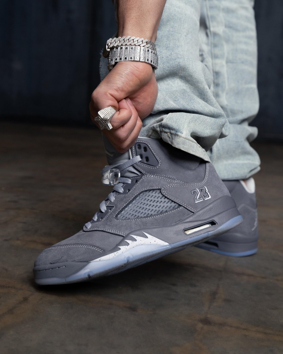 air jordan retro 5 footlocker