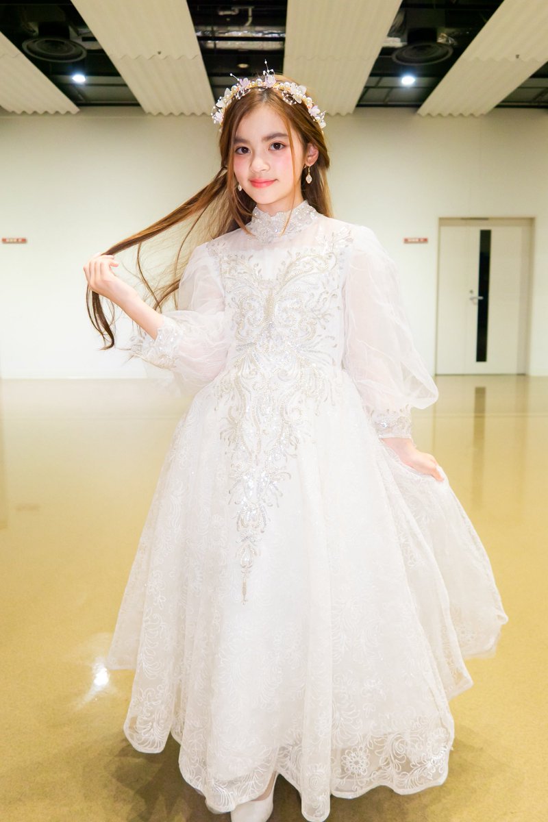 nanalove_2016's tweet image. 2026.02.22
第2回 東北キッズコレクション＠夢メッセみやぎ 西館ホール
物販撮影⑦

#なな #JS4
@nanami_nana0910
衣装：NANAソロステージ衣装

#PAZ
@paz___official
#東北キッズコレクション
#topmodelschool