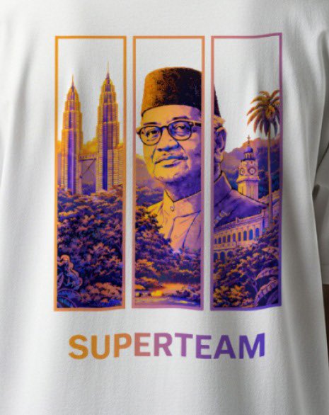 SohZheHong2's tweet photo. Past inspires. Builders define what’s next.

Cooked up this @SuperteamMY merch concept that bridges Malaysian heritage with the new generation of Solana builders by placing history and innovation side by side.
#SuperteamMYMerch @SuperteamMY https://t.co/tRSYErcZRP