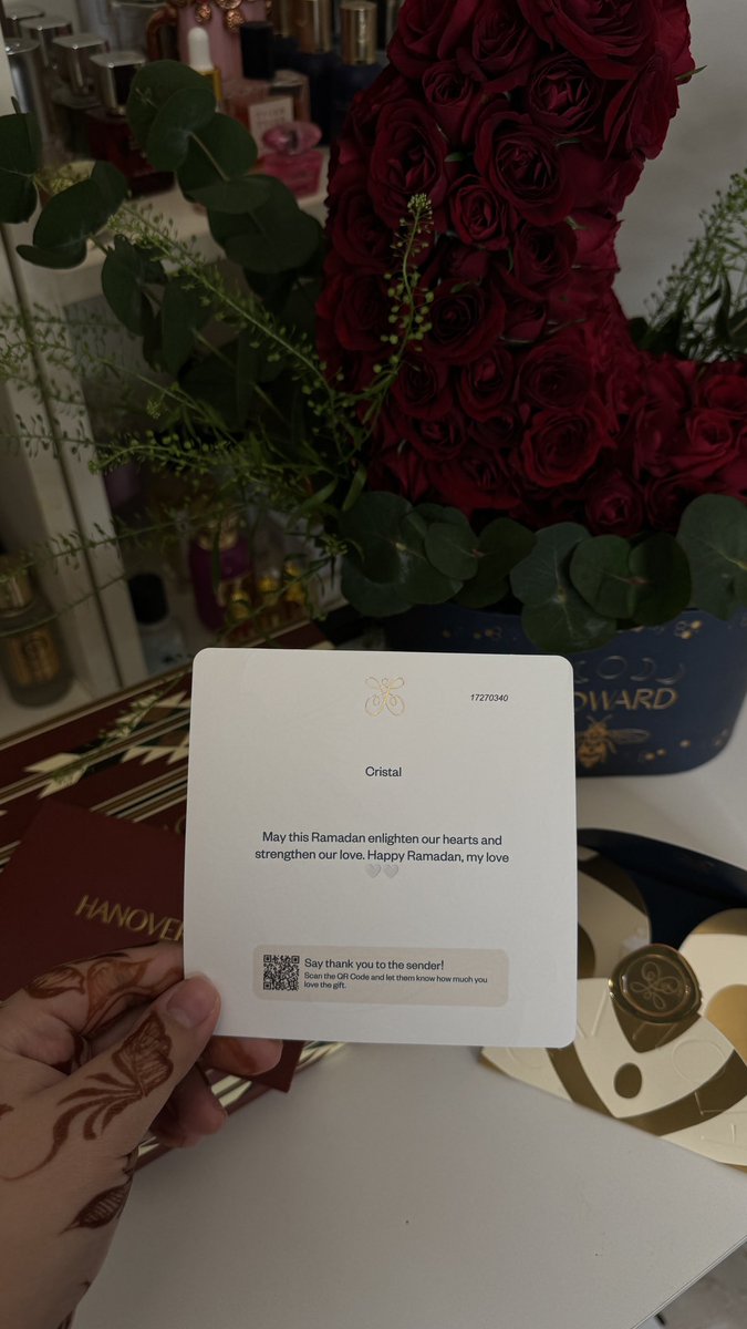 modelcr1stal's tweet photo. نعمة احمد ربي عليها كل يوم 🤍🌙 https://t.co/PADzCz8lPx