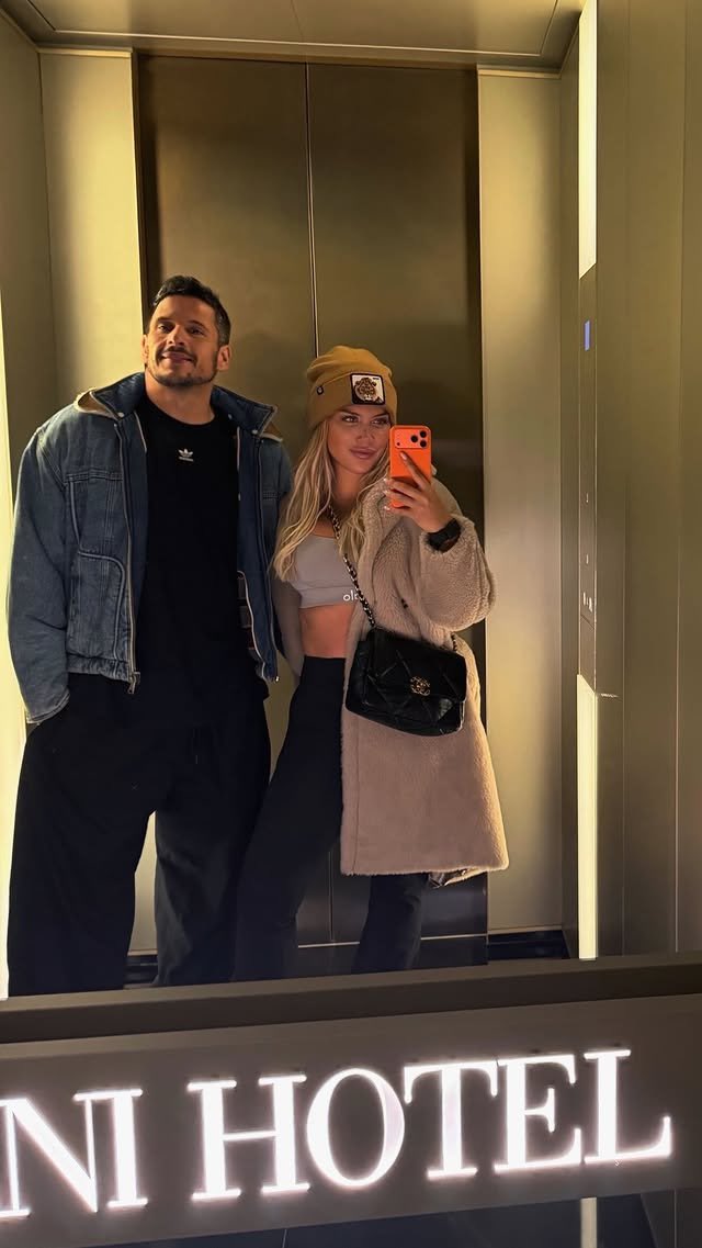 Menos mal que La China quería la vida de la hermana de Zaira Nara 🤌🏻😂 La gorda patética lleva a sus chongos delincuentes a los mismos lugares que Mauro lleva Eugenia, y Vagueles no tiene problema en comerse a semejante bagayo con tal de comer y viajar gratis, impresentables