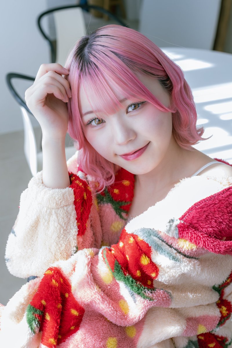 148せんち @pinkudesu08 おやすみなさい✋ #つんポ #ポートレート