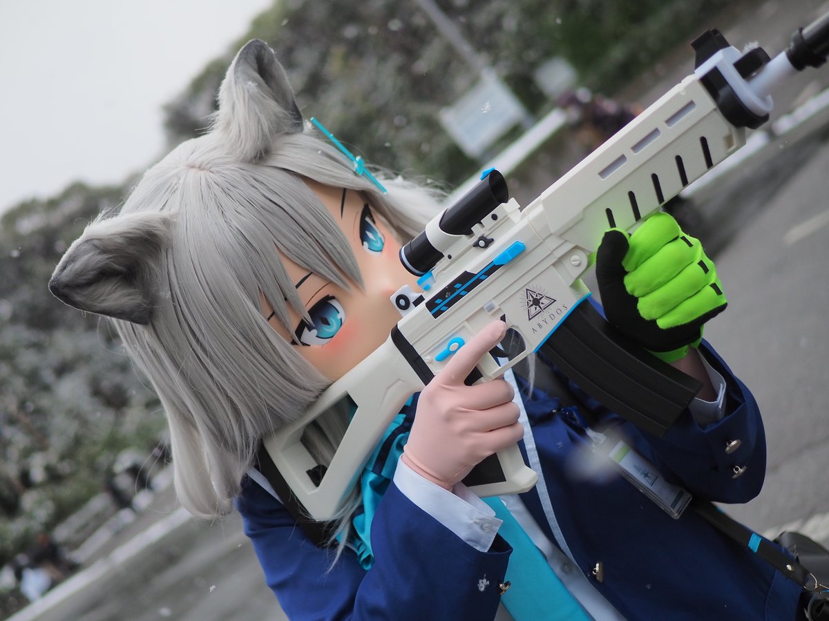 アース tweet media
