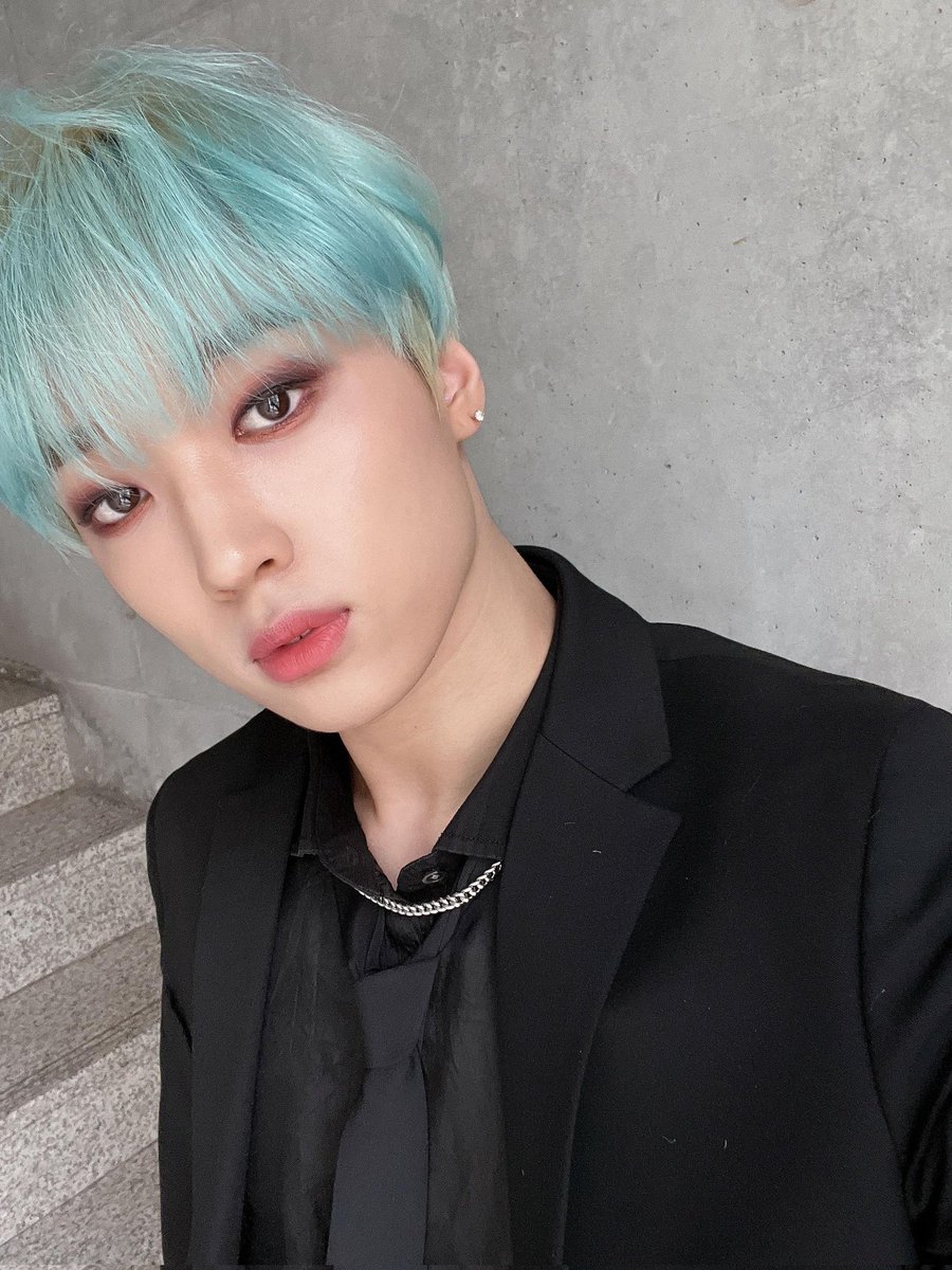 220529 • weverse 

#ARTHUR #아서 #TheKingDom #더킹덤