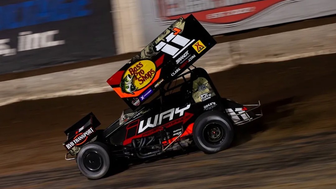SPEEDSPORT's tweet photo. THE SPEED SPORT DAILY: Franek Does It Again As USCS Hits Mississippi, Wyatt Miller Takes On The Sprint Car World, Zilisch Sets The Pace In Texas, More...
#uscs #ascs #dragracing #nascar #indycar #racingnews #newsletter #speedsport

https://t.co/gAWlpEjZBR https://t.co/ovOopNxXUK