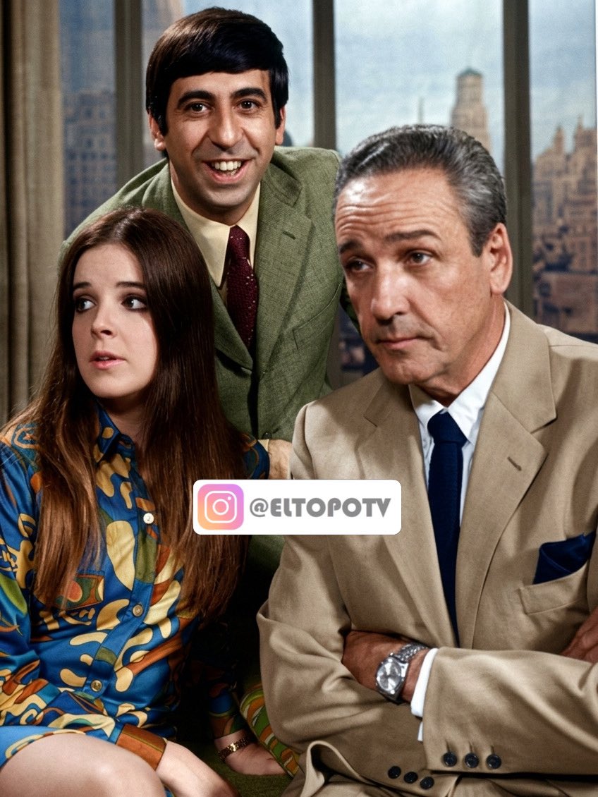 Programa “La Nena” - decada del 60’/70’- Canal 13
Osvaldo Miranda, Marilina Ross y Joe Rigoli

#lanena #marilinaross #osvaldomiranda #joerigoli #televisonargentina