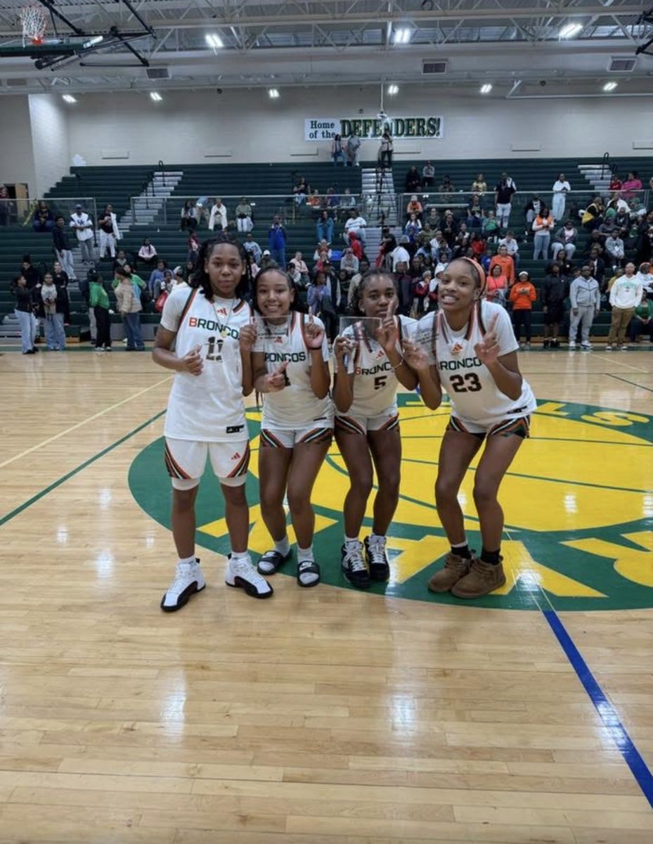 Mikalee (MK) Bennett tweet media