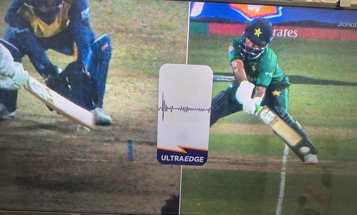 cheatingacademy's tweet photo. Sri Lankan players deserve an Oscar for that acting.😊🤣🤣

sahibzada farhan https://t.co/FA2OdzAak4