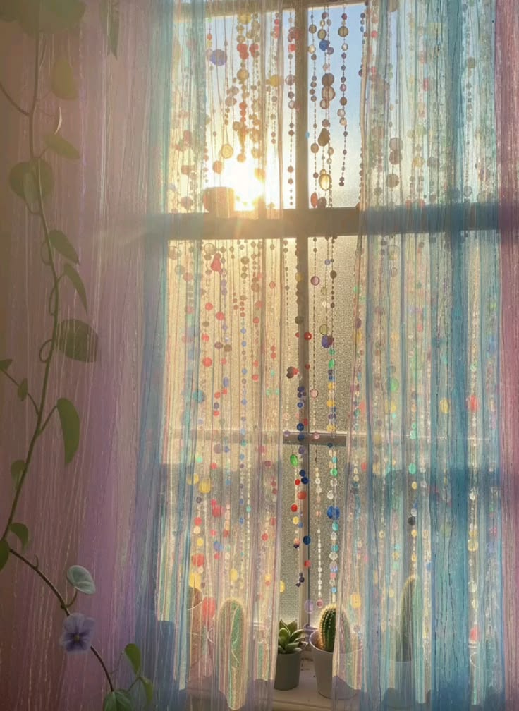 only aesthetic tweet media