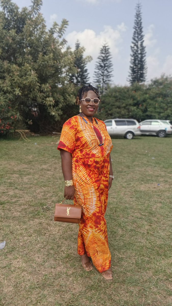 First owambe of the year 🧡🧡
Quote with your owambe outfit 🥰🥰
Don't air me 😊