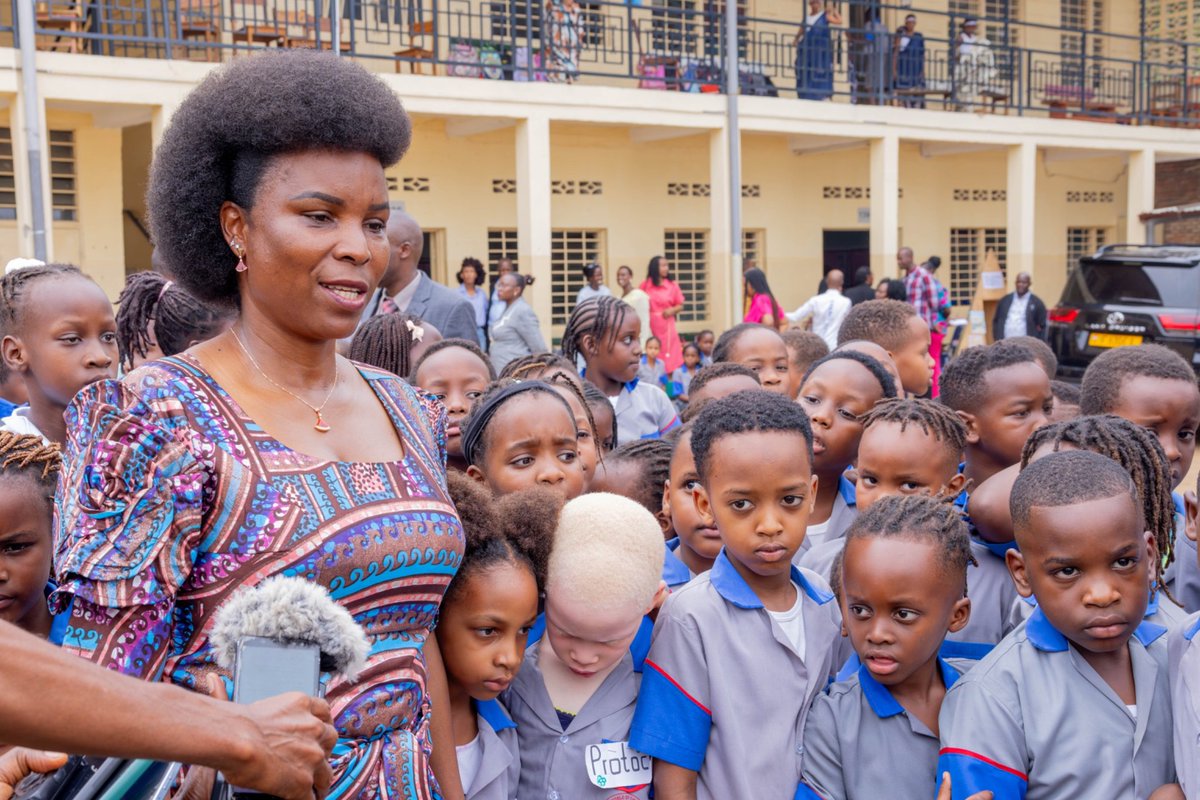 OPDD_Burundi's tweet photo. Les parents doivent se rassurer de l’éducation de leurs enfants pour garantir la qualité des cours et suivre leur évolution intellectuelle. Ce sont les propos de SE @Burundi1stLady lors de la visite qu’elle a effectuée, ce 28 février 2026, à l’école #BIMS de Bujumbura. https://t.co/S3JuJT82n7