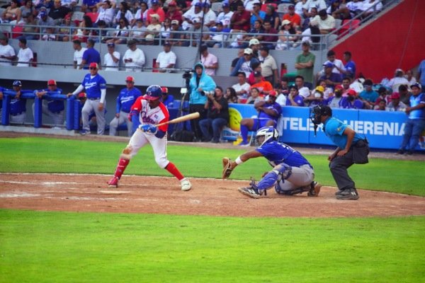 ⚾Cuba concluyó serie de béisbol ante Nicaragua con blanqueada de 6-0 y saldo final de 2 victorias-1 empate-1 derrota.
Ahora tocan dos juegos con franquicias de MLB en EE.UU. y luego rumbo a Puerto Rico, sede de su grupo preliminar en el Clásico Mundial.
#WBC2026 
#elCubaClásico