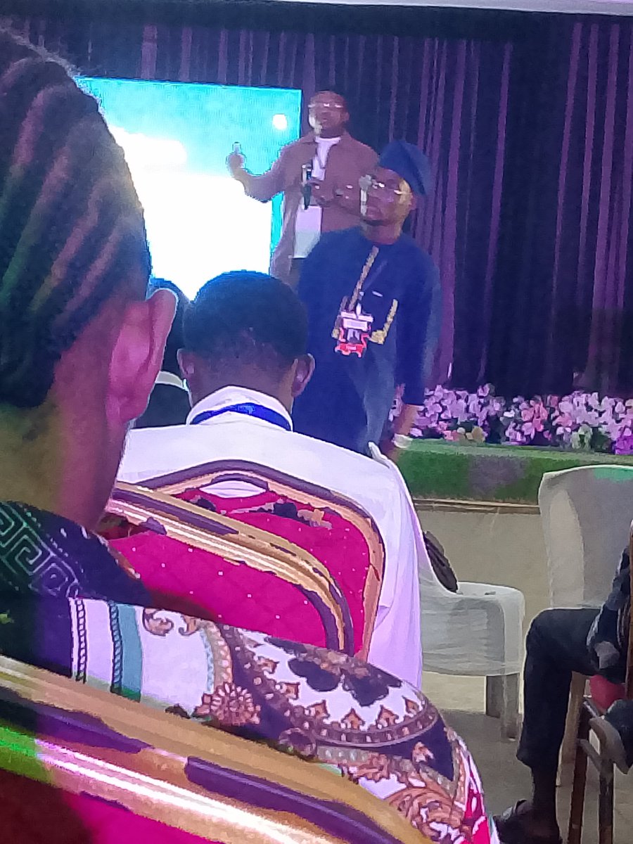 Tireni Ayodele tweet media