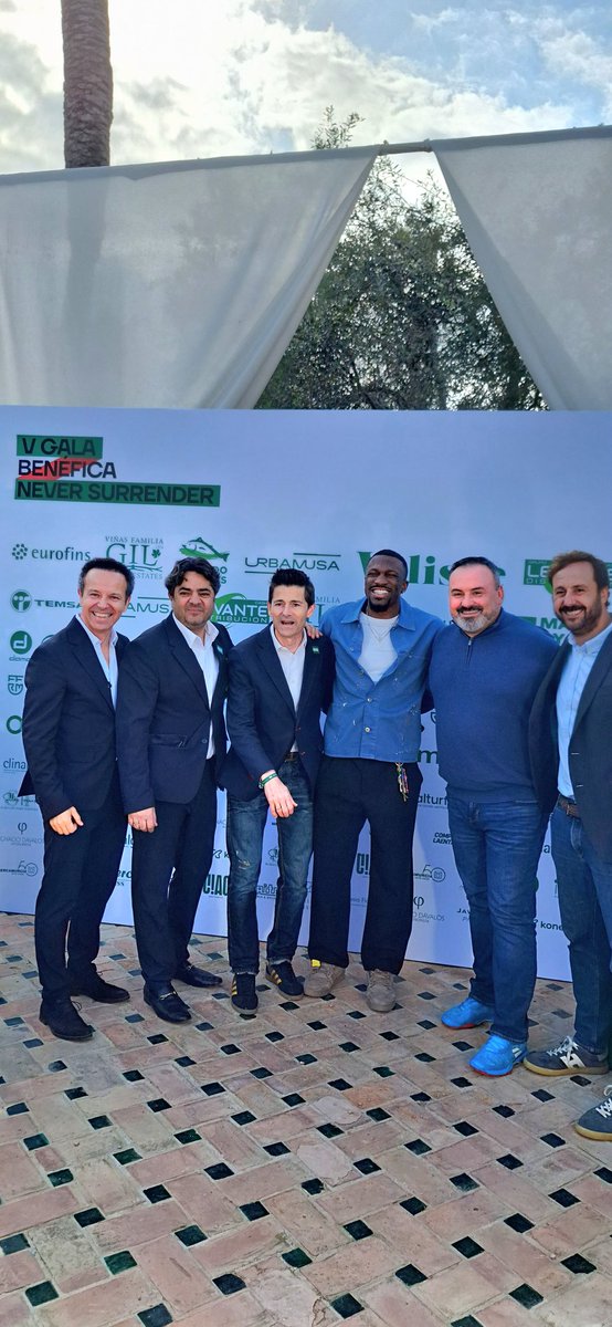 Grad4 TripleDoble tweet media