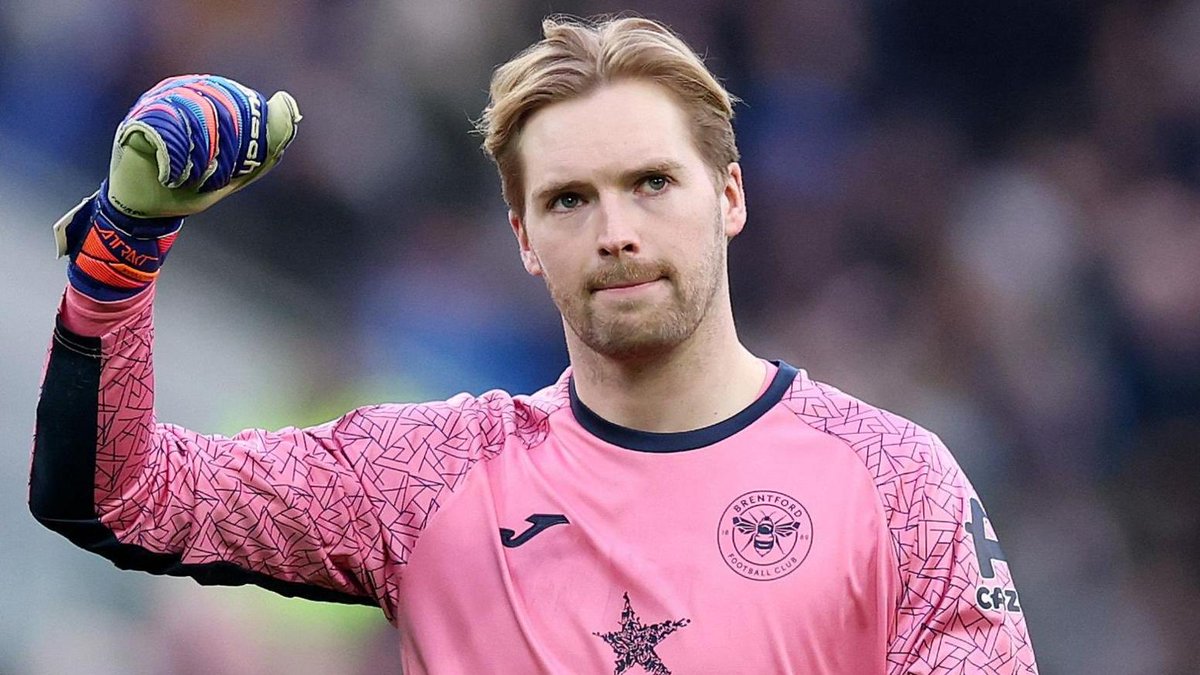 Keith Andrews has confirmed that the reason that Caoimhin Kelleher is missing for Brentford today is because his wife is giving birth to their first child.

Huge congrats, Caoimhin ❤️ 👶