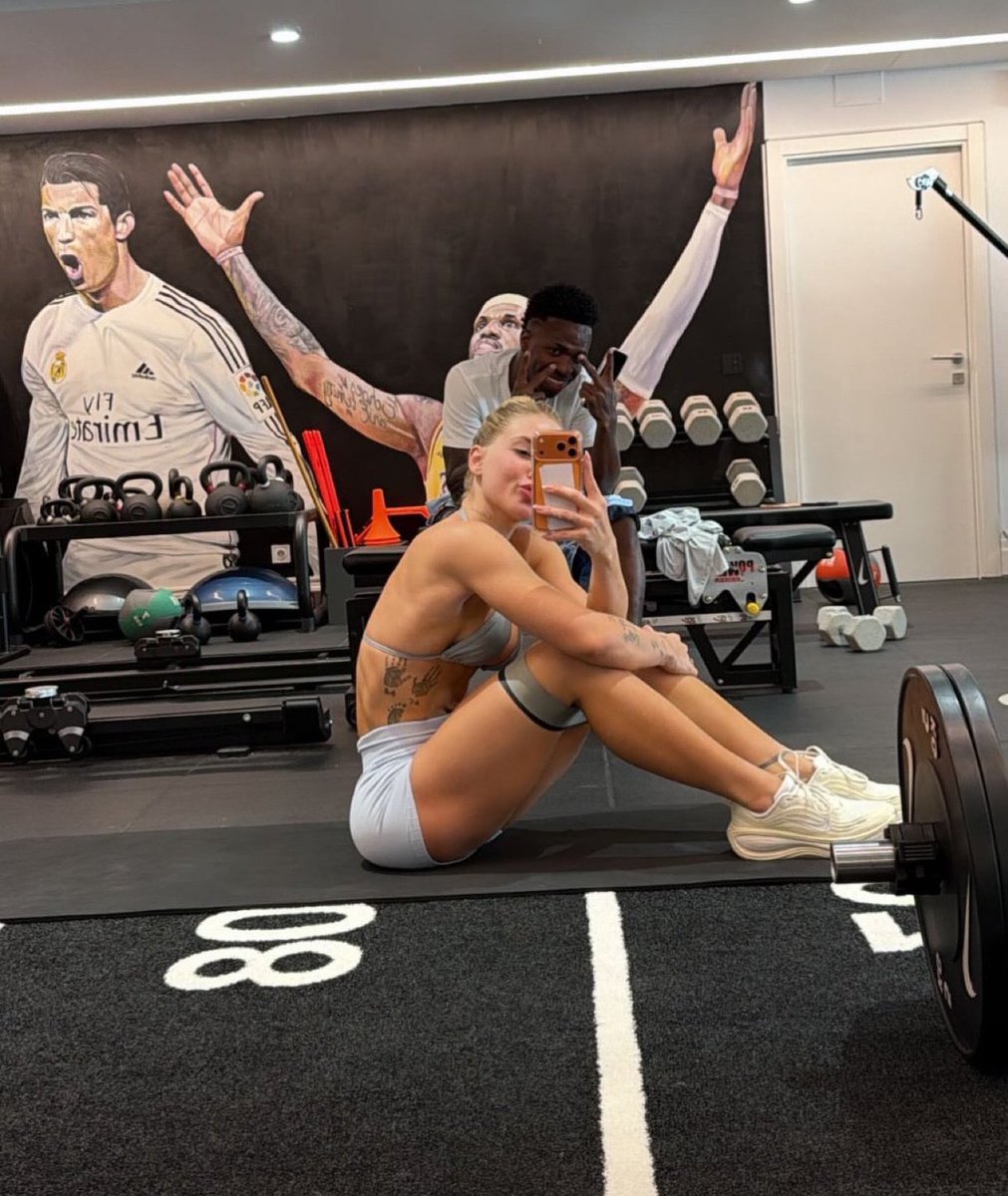 PaseClave tweet media