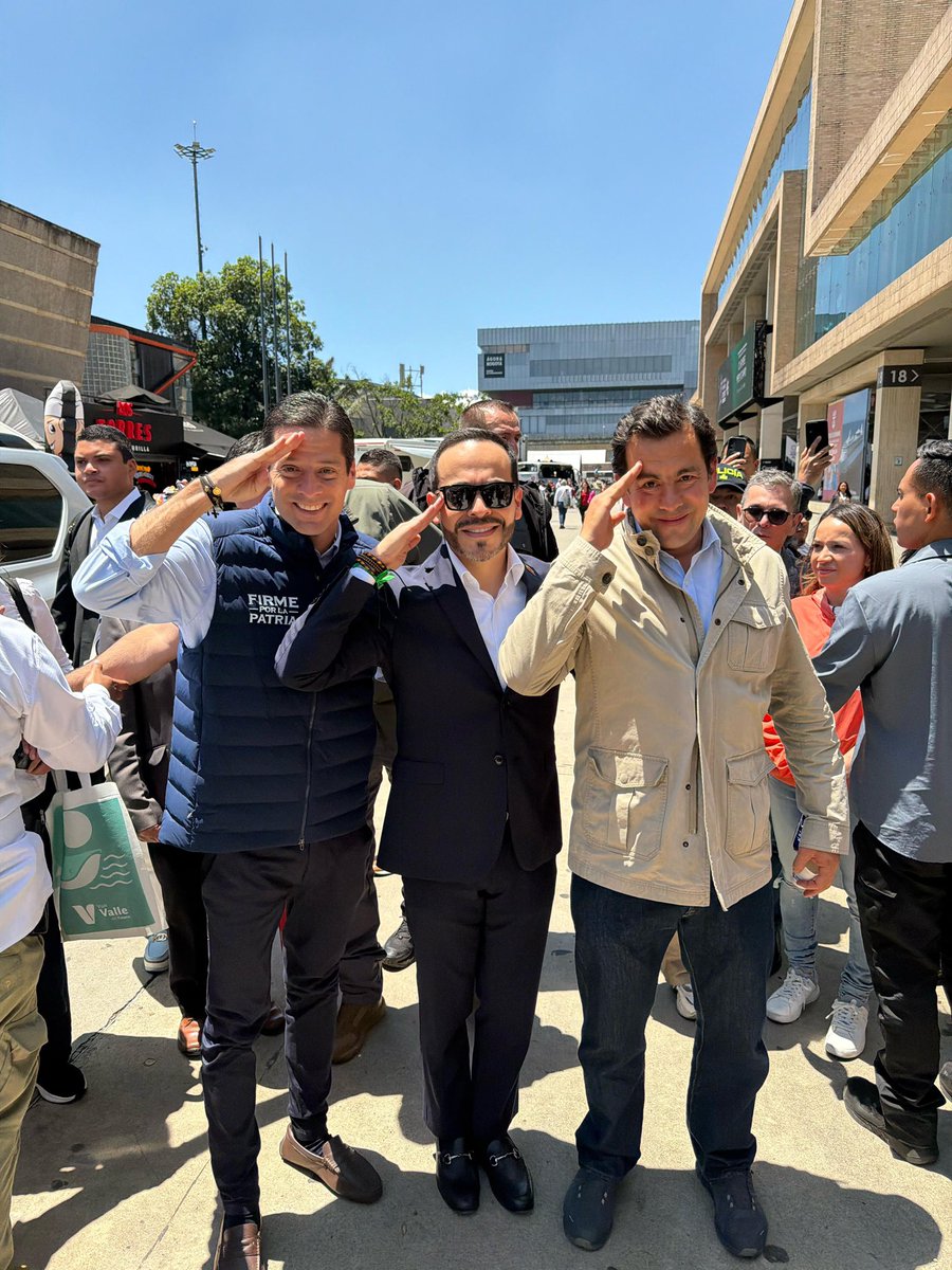 Gracias <a href="/Rodrigo_Lara_/">Rodrigo Lara 🇨🇴</a> por tu apoyo. Bienvenido a la manada del Tigre. 🫡

Firme por la Patria. 
(A.D.L.E) 🇨🇴🐅