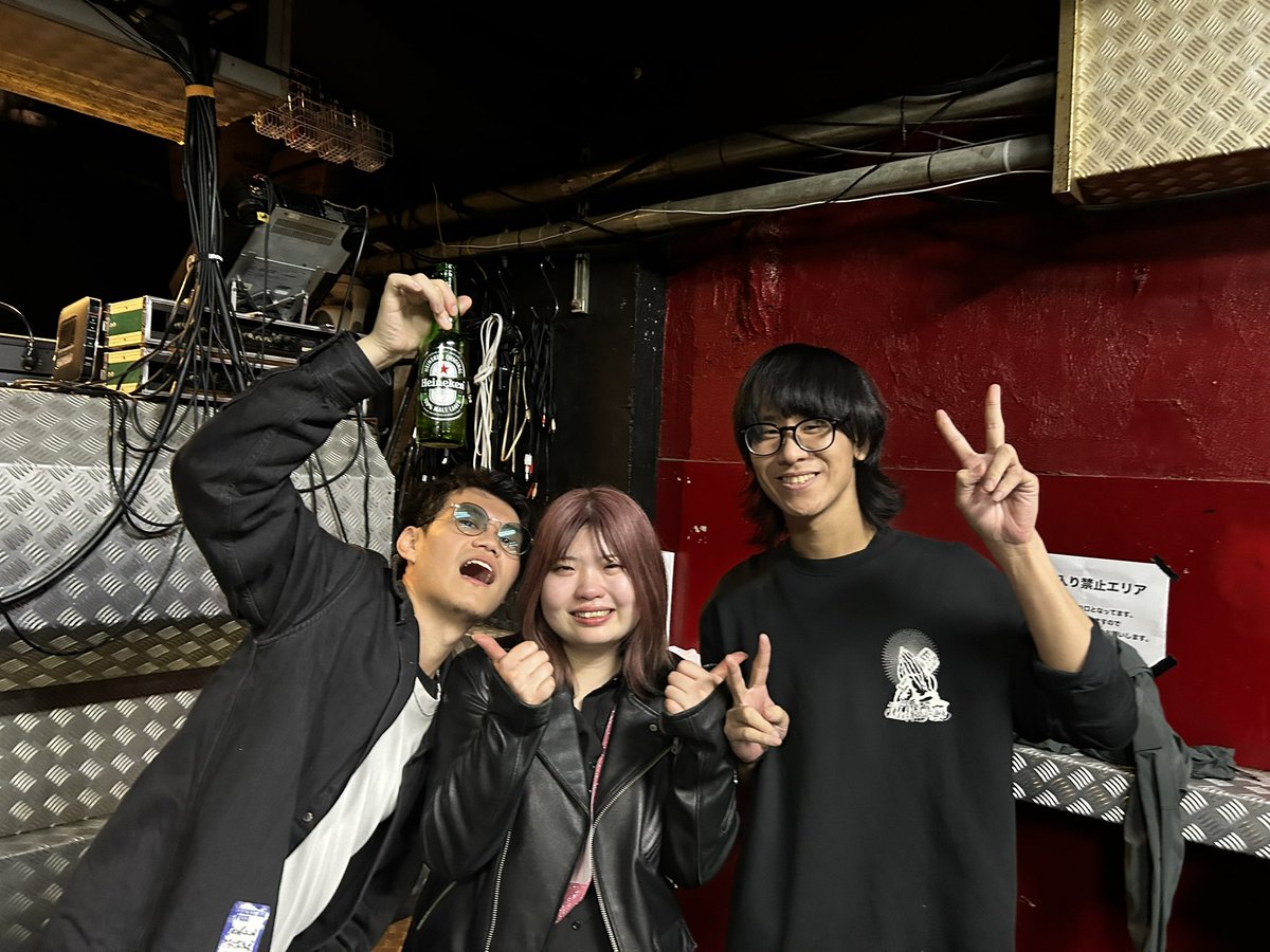 oosaki_b's tweet photo. 26.02.28 もつおれ卒業企画
れいちゃんの卒業企画でした！andハッピーバースデー🤭この前1回生やったれいちゃんが気づいたらもう4回生ってほんまに早すぎるわ😭4年間たくさん詰め込んだ愛満点の1日やったね☺️ほんまにありがとうね！残りの軽音生活もパワー満点でいこね！皆様ありがとうございました！ https://t.co/yw64zwjecp