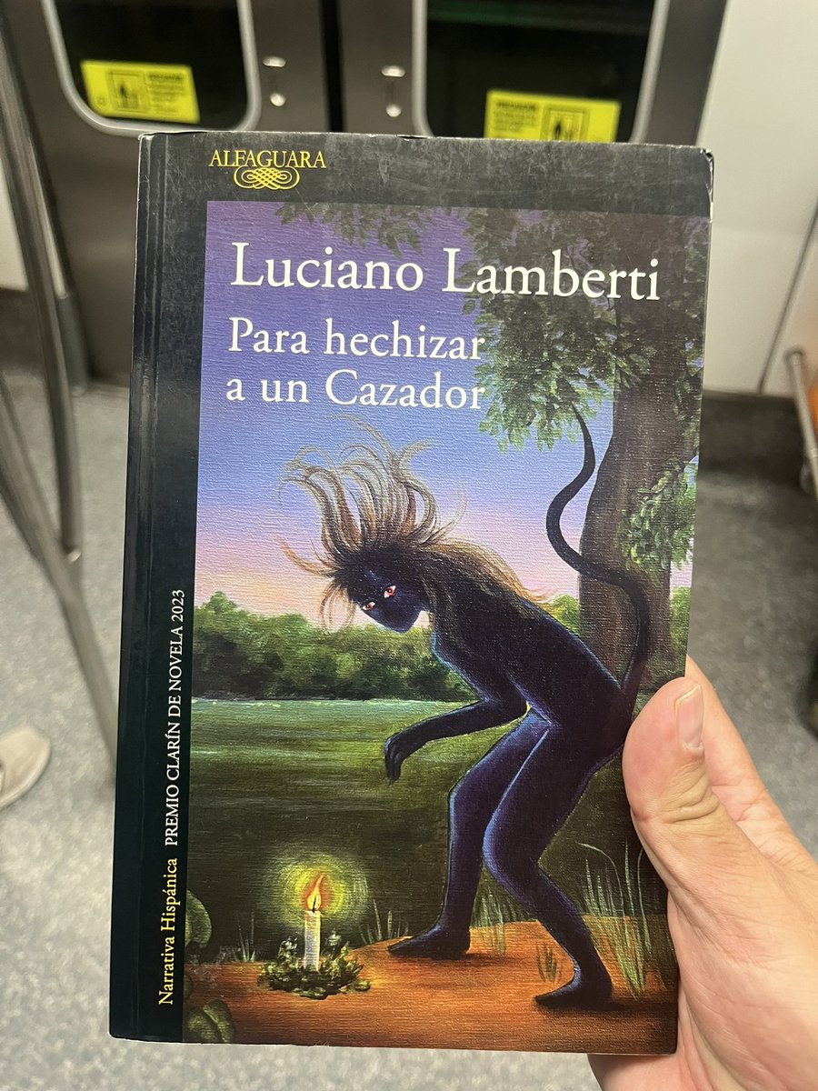 Mardues21's tweet photo. @Bibliomaniatico Estos , Para hechizar un cazador de Luicano Lamberti y Reina del Tamarugal de Malú Furche https://t.co/YyvcaZUAEu