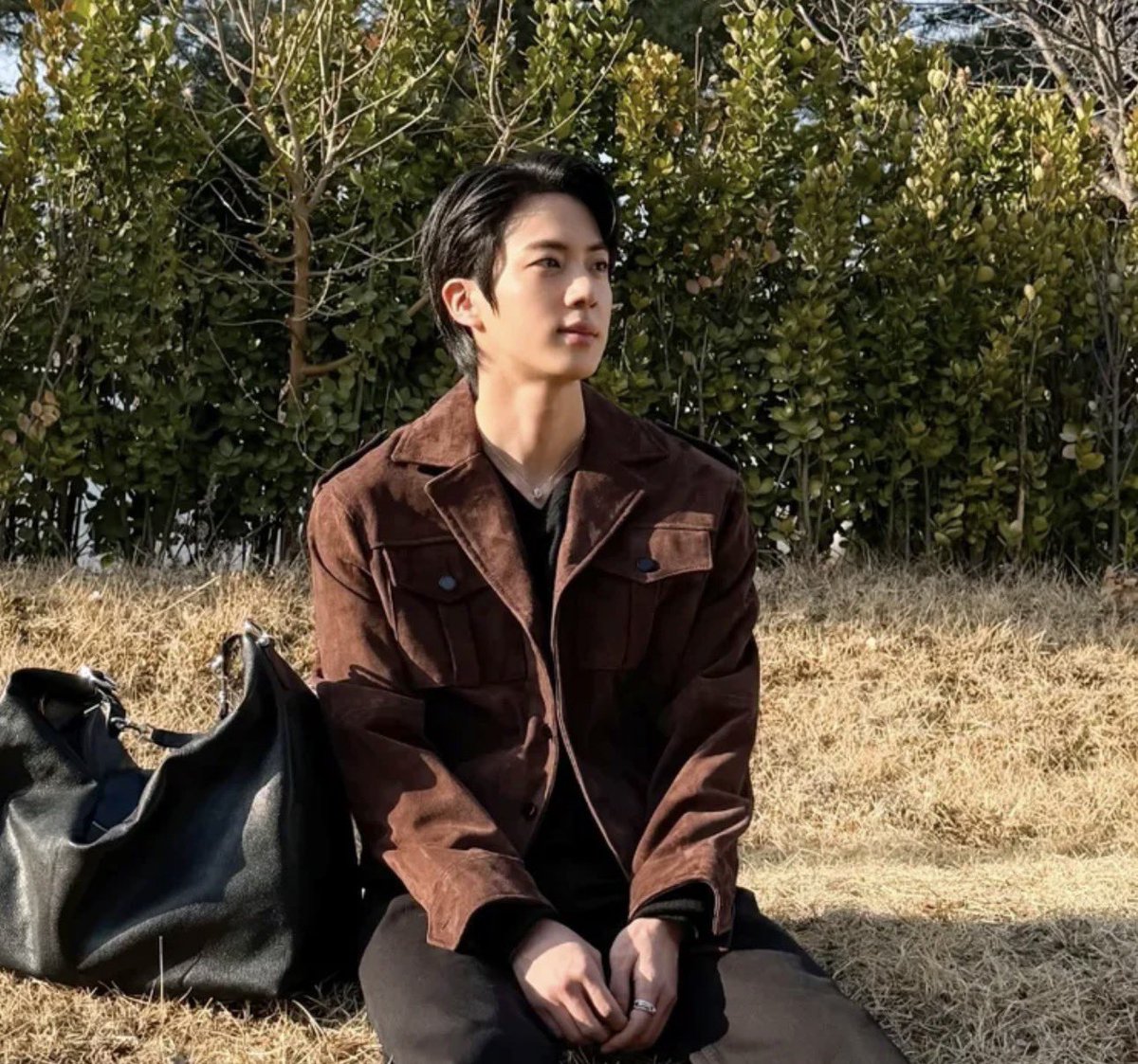 I love when he effortlessly bursts out the Barbie Doll face card #JIN