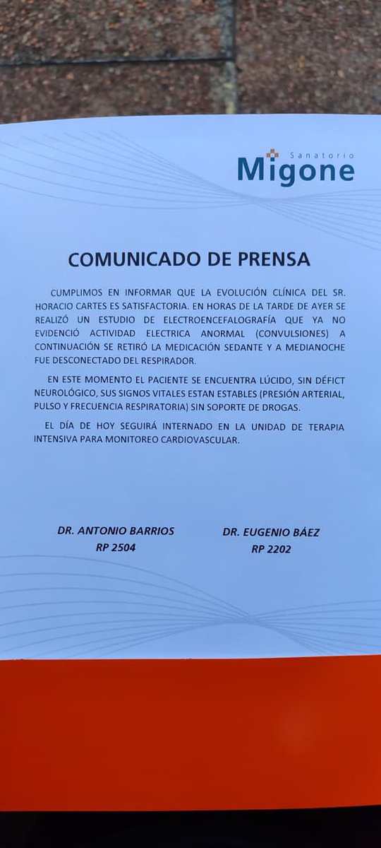 lacostasoy's tweet image. Informe médico sobre el estado de salud de Horacio Cartes. Evoluciona bien. Sin complicaciones.