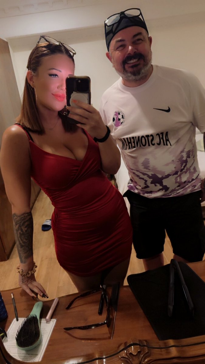PfcKayleigh's tweet photo. Up the purps and all that (someone is gutted they can’t be there today) 

@afc_stoneham @Wookiee50 https://t.co/apCoUyUhPb