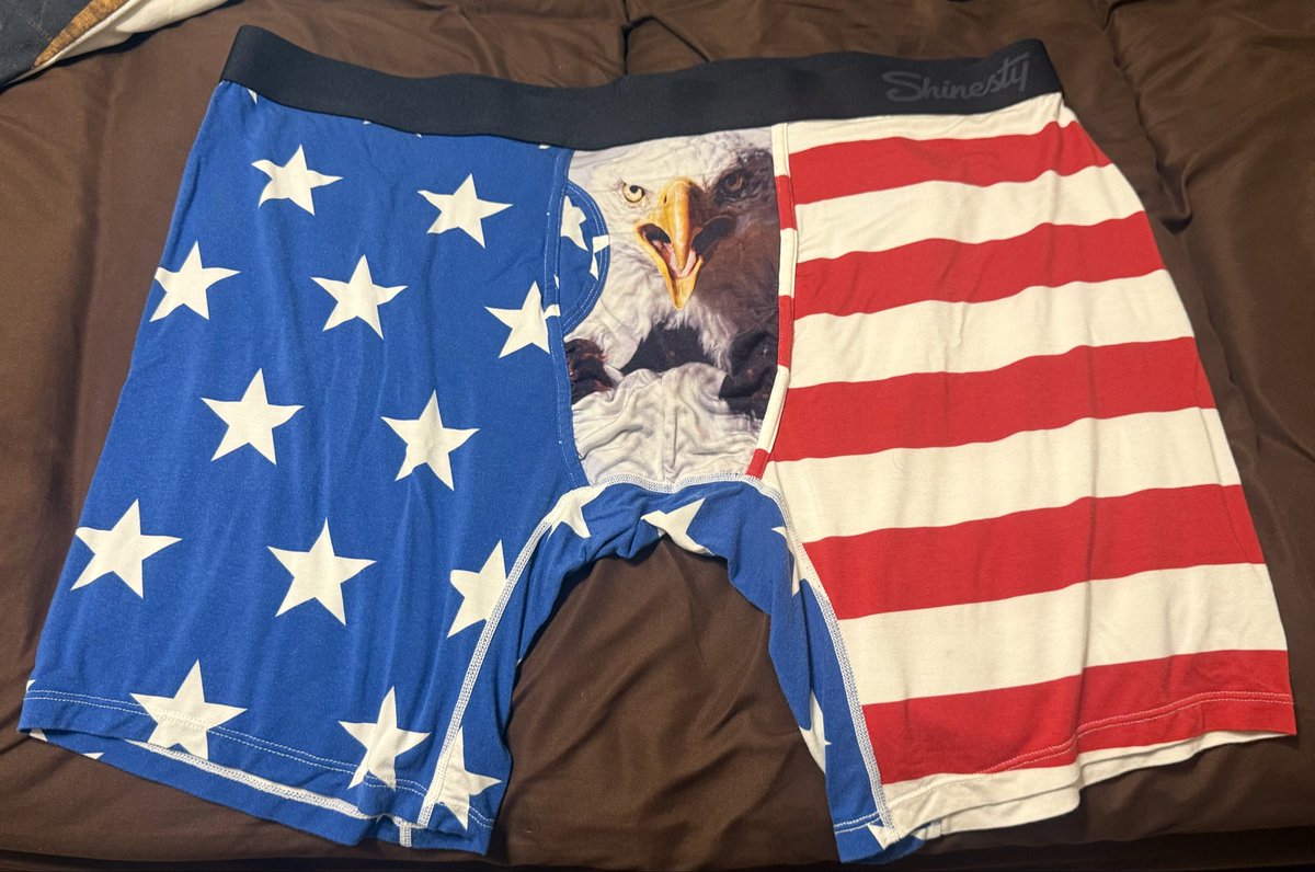 WardenBones's tweet photo. Today we support our troops with our #Shinesty boxers! https://t.co/9LNPq5nl4Q