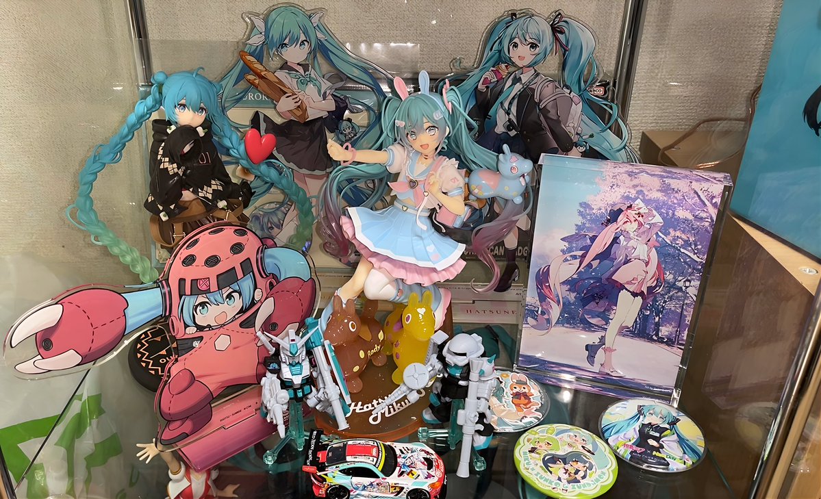 初音ミクのショーケースも整理！ #初音ミク #初音ミク好きと繋がりたい