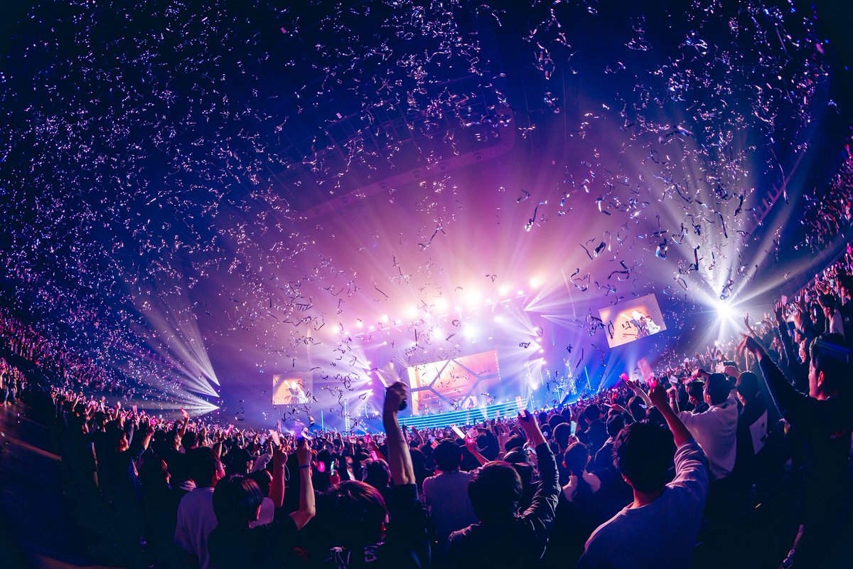 KOKO__virtual's tweet photo. #VWP現象4 ありがとうございました‼️‼️🕺🎤

もーーーー楽しすぎたんだが(°▽°)🙌
皆の声も沢山届いてたし、配信の皆もコメント見てたよー!!!

なんか色んなことを言いたすぎてポストにまとめれないレベルだけど、とりあえず言わせてください。

最高の景色を見せてくれて、作ってくれて、支えてくれて、V.W.Pの音楽を好きでいてくれて本当にありがとう。

らぶだぜ(* ॑꒳ ॑🫶🏻)💓