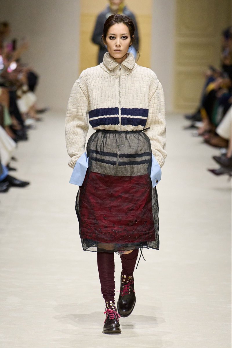 radiohagg's tweet photo. Prada AW26 (love this👏) https://t.co/UmKYwSTAHx