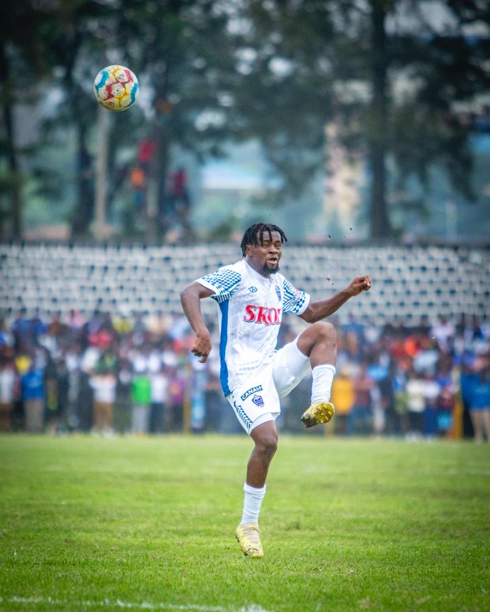 rayon_sports's tweet photo. #RPL || #MUSRAY

90+3’

Musanze 1-1 Rayon Sports https://t.co/ZeD3fqRknO