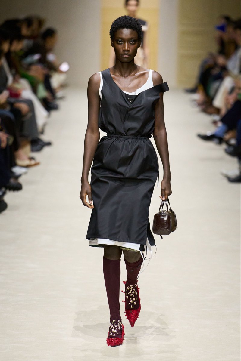 radiohagg's tweet photo. Prada AW26 (love this👏) https://t.co/aeST6f1rI2