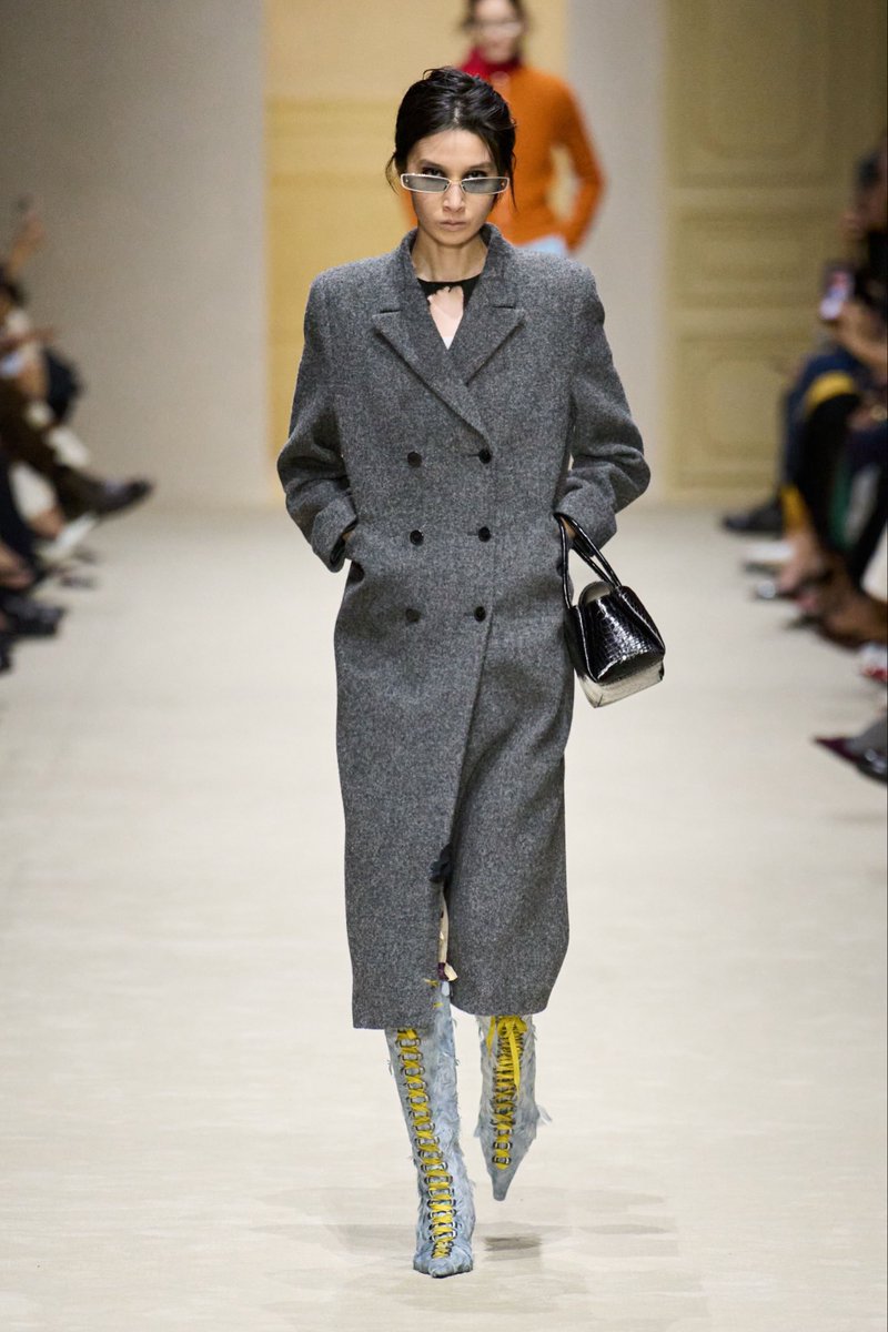 radiohagg's tweet photo. Prada AW26 (love this👏) https://t.co/aeST6f1rI2