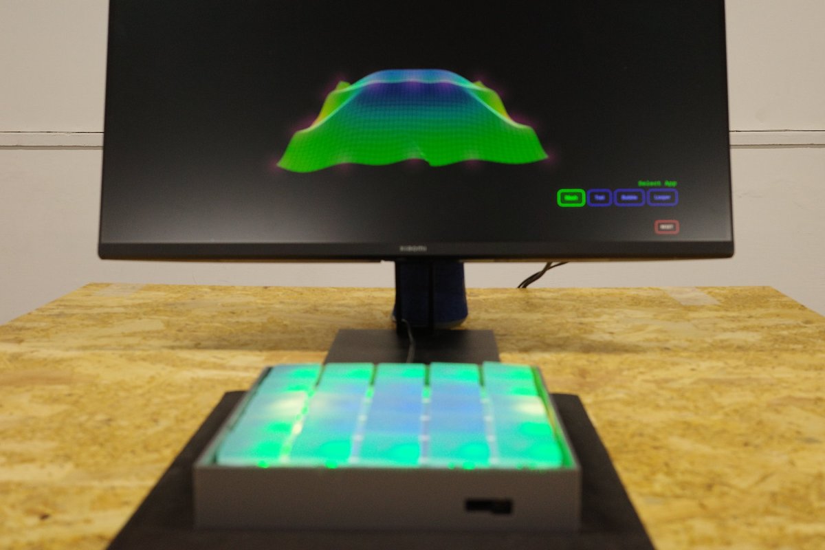 水コントローラーと Tilt Tileを展示してます。触れるのでぜひ遊びに来てください✨
展示明日までです！

homeworks2025.peatix.com

#HOMEWORKS2025