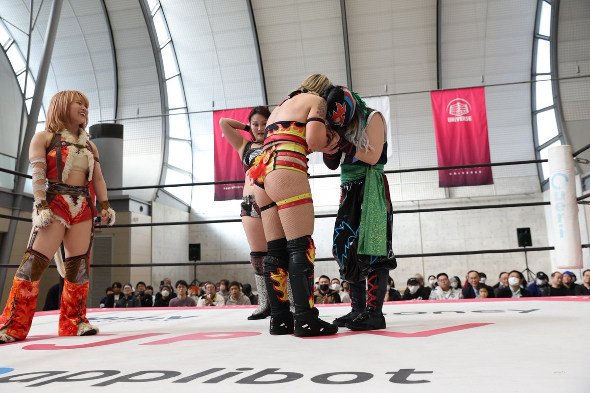 My last match here, and I run out of words to describe the gratitude my heart feels right now, but I think this one word can perfectly define how I feel: おかげさまで to all TJPW, wrestlers, referees, staff, and management. I'll keep working hard. I promise.
またねー! <a href="/tjpw2013/">TJPW 東京女子プロレス</a>