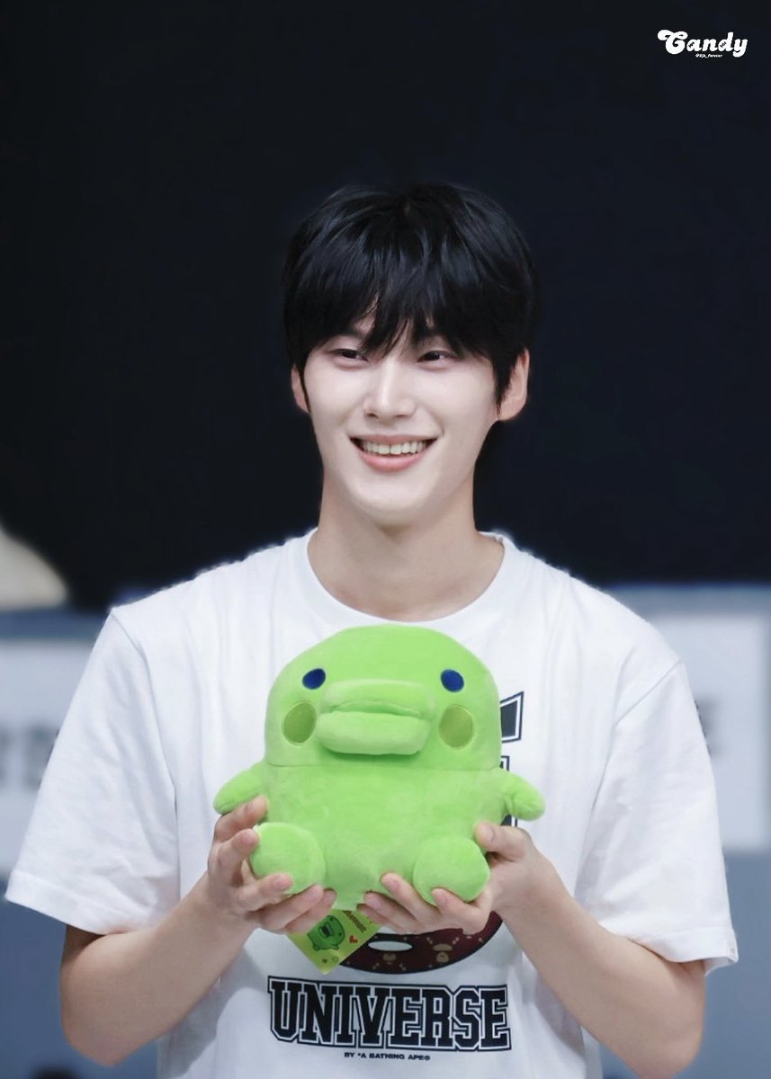 𝐂𝐚𝐧𝐝𝐲🍬 tweet media