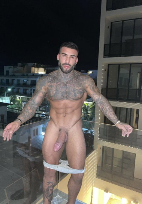 lmanolbrown's tweet photo. I am the boss.
#gay #cuck #LoveYouTeacherSeries https://t.co/jQGoKKfb0F